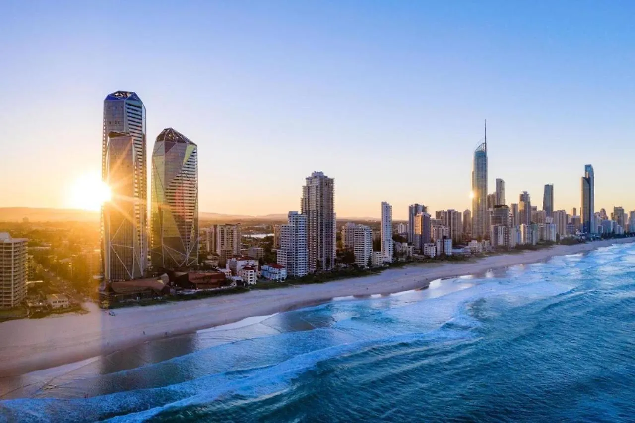 Deluxe Twin Studio In Surfers Paradise - Coasthm Gold Coast 0*,  Australia