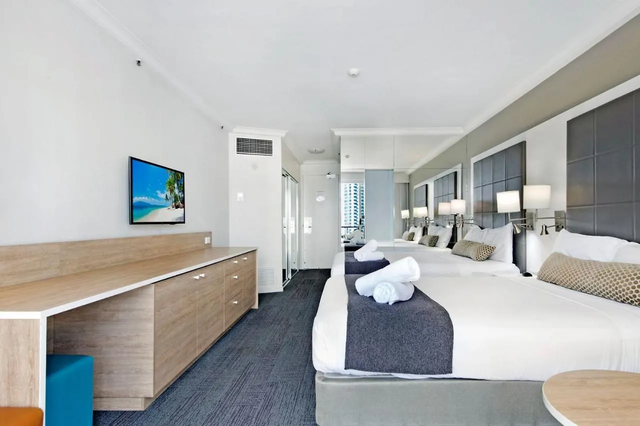 Hotel Deluxe Twin Studio In Surfers Paradise - Coasthm Gold Coast