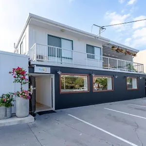  Albergue Surf Boutique Backpackers - Free Breakfast